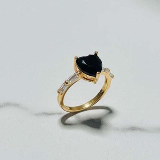 Ring with Black Heart-Shaped Gemstone