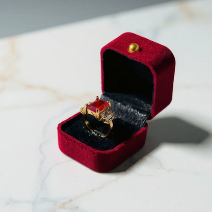 Ring with Red Gemstone – Premium Quality - with box