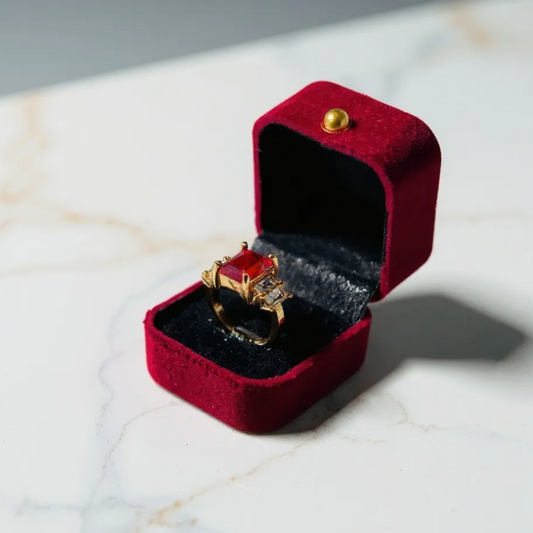 Ring with Red Gemstone – Premium Quality - with box