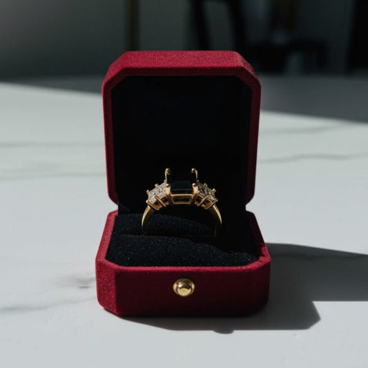 Premium Ring with Black Gemstone - Stainless steel by Zehnoor | Ring