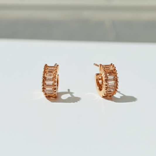 Sparkling Baguette Huggie Hoops - Stainless steel by Zehnoor | Earrings